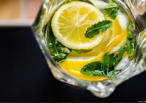 柠檬水的作用 长期喝柠檬水的好处有哪些