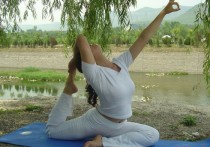 鸽子式属于什么体式 瑜伽练背部最好的6个动作