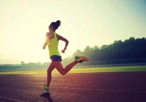 早上跑长跑要注意什么 跑步对身体的各个部位有什么好处